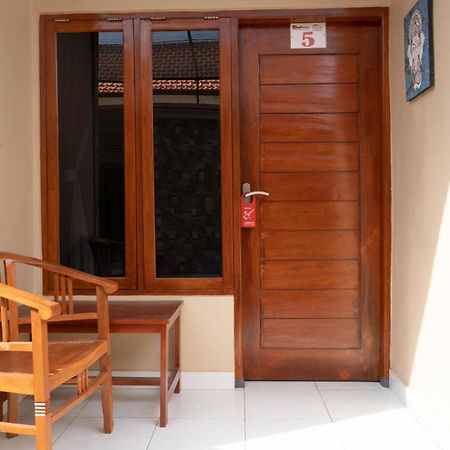 Reddoorz Near Buleleng Harbour 2 Hotel Singaraja  Ngoại thất bức ảnh