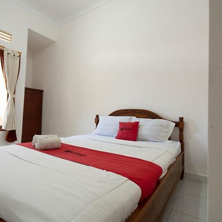 Reddoorz Near Buleleng Harbour 2 Hotel Singaraja  Ngoại thất bức ảnh
