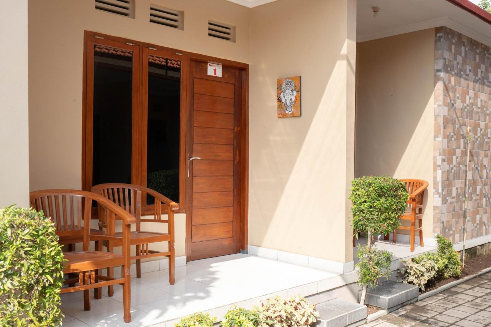 Reddoorz Near Buleleng Harbour 2 Hotel Singaraja  Ngoại thất bức ảnh
