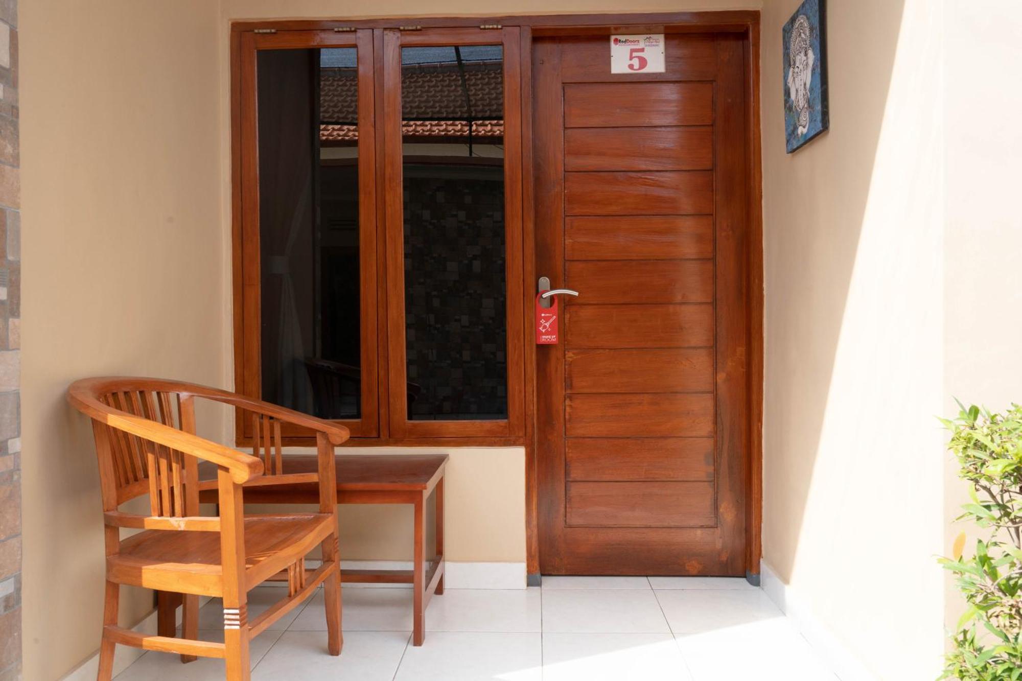 Reddoorz Near Buleleng Harbour 2 Hotel Singaraja  Ngoại thất bức ảnh
