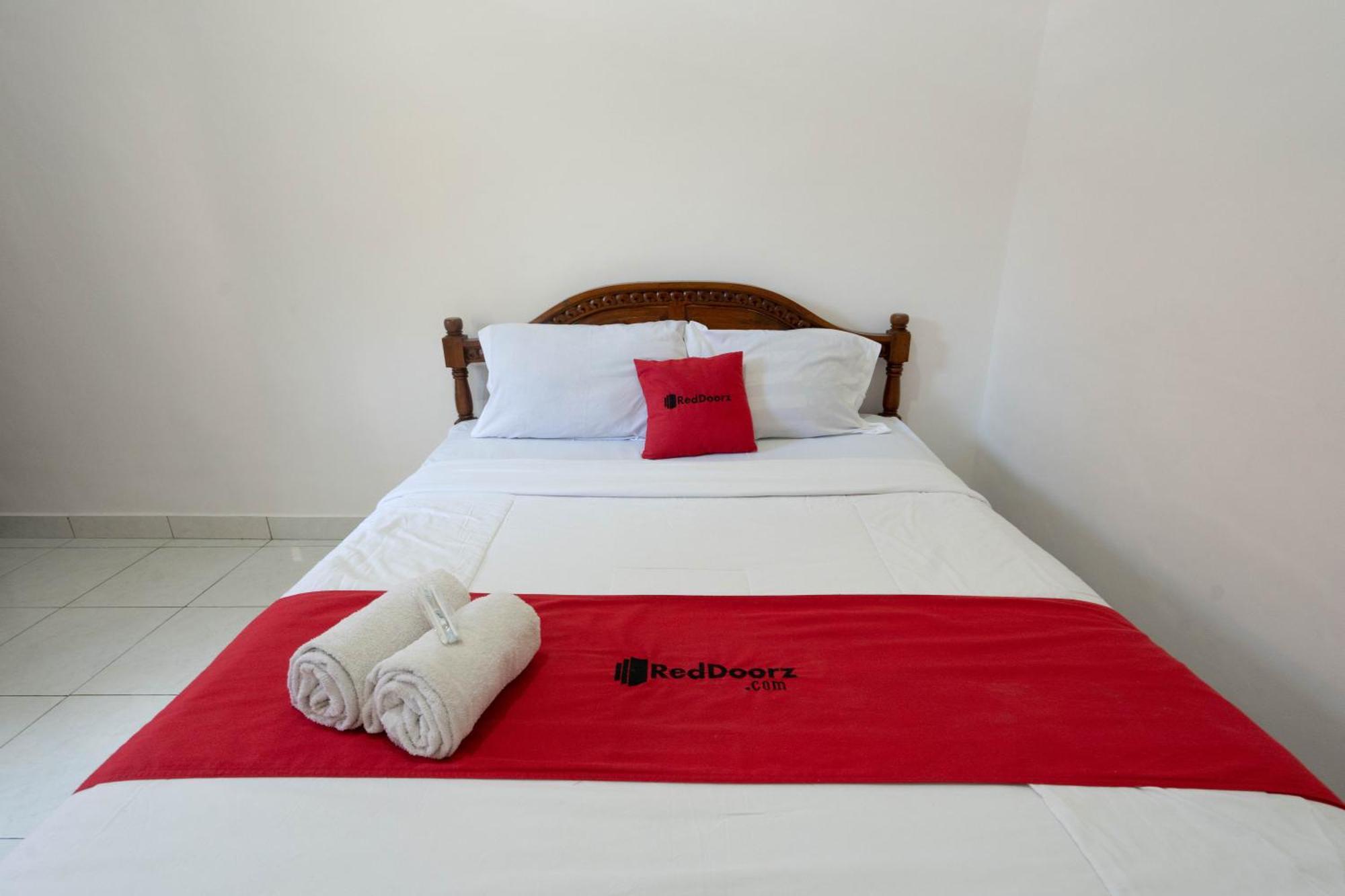 Reddoorz Near Buleleng Harbour 2 Hotel Singaraja  Ngoại thất bức ảnh