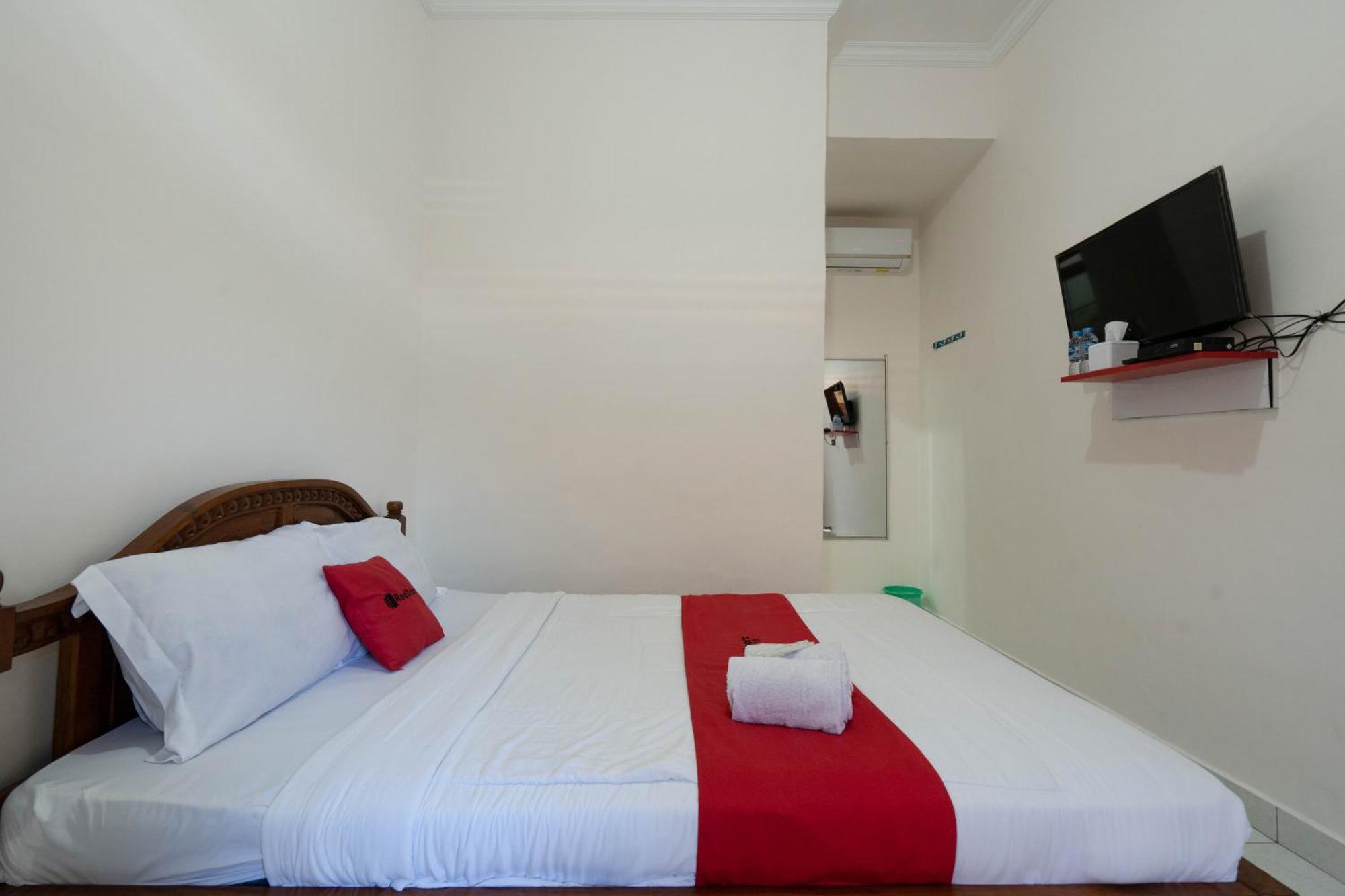 Reddoorz Near Buleleng Harbour 2 Hotel Singaraja  Ngoại thất bức ảnh