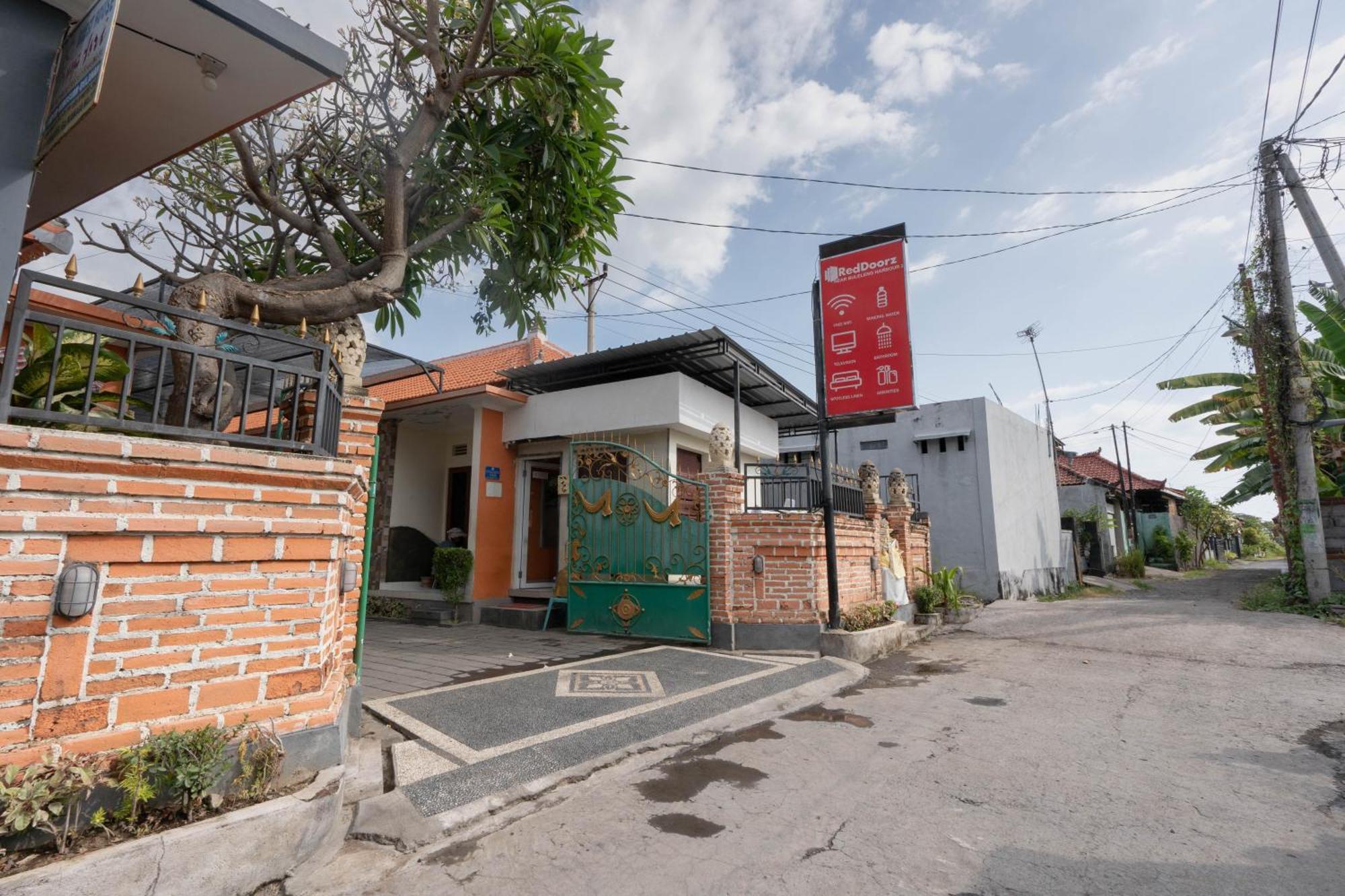Reddoorz Near Buleleng Harbour 2 Hotel Singaraja  Ngoại thất bức ảnh